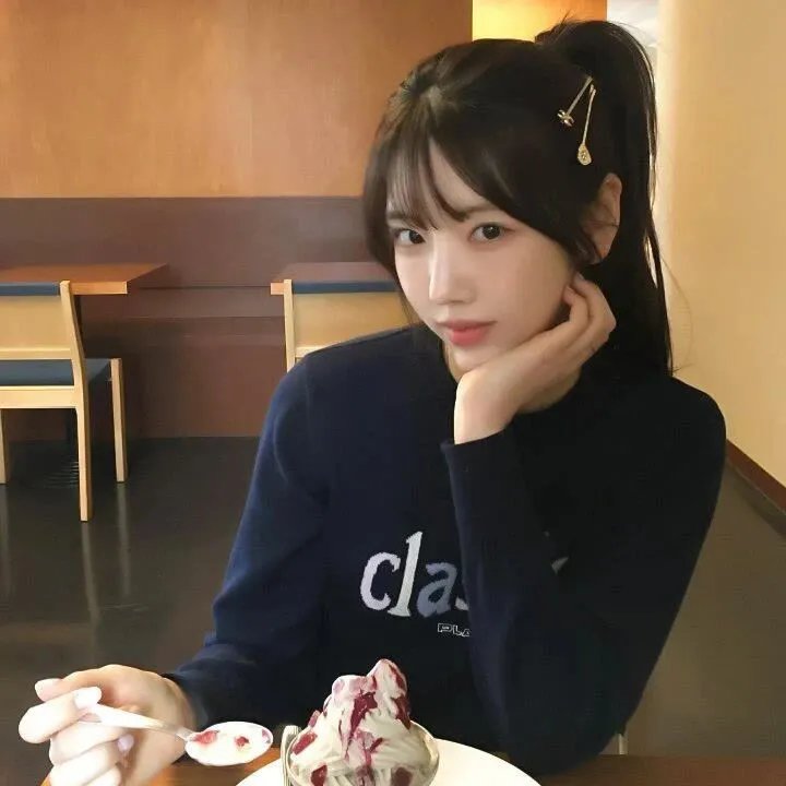 小可爱娜斯佳第八季 海报