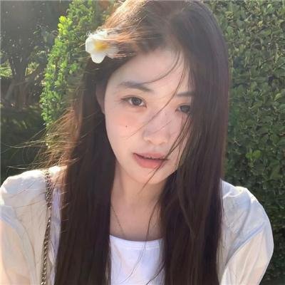 阿亚潘和柯西 背景